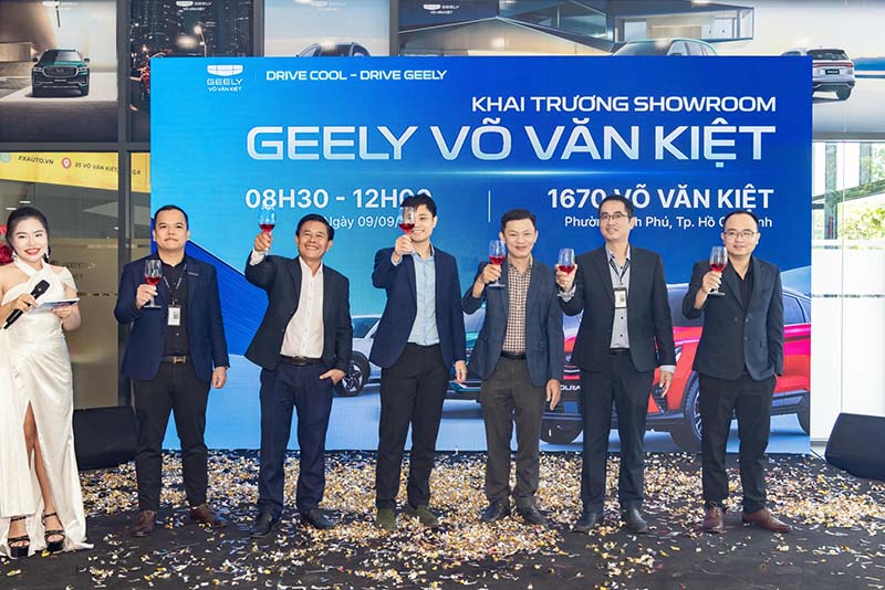 Khai trương showroom ô tô geely võ văn kiệt